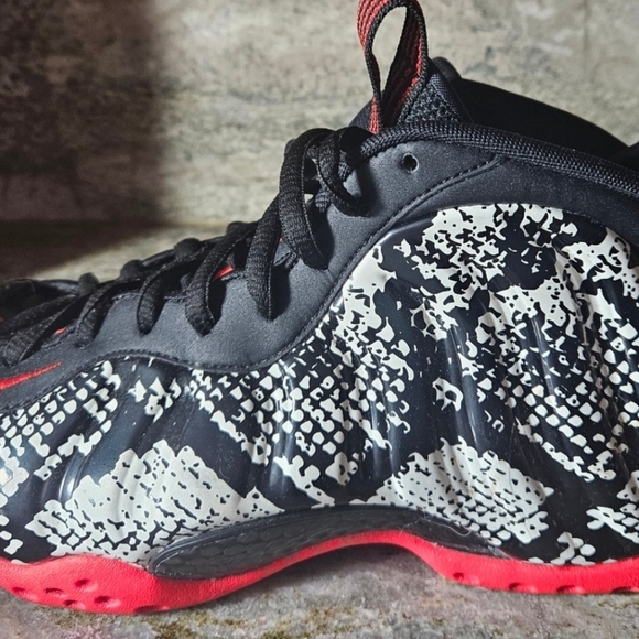 Nike-Air Foam Position One 'Albino Snakeskin' - Picture 8 of 8